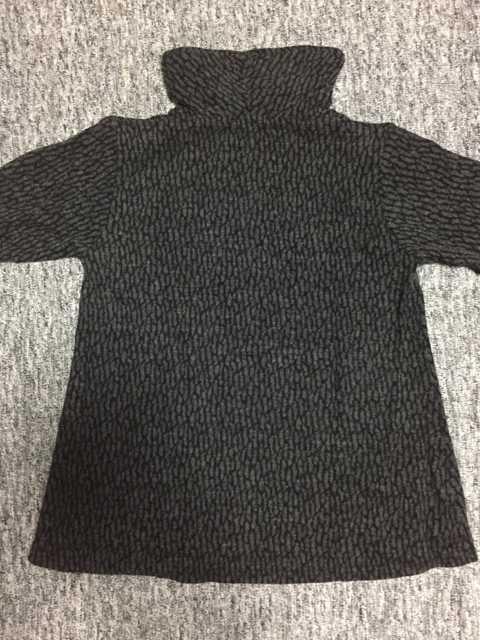 濃グレー系 ゆったりタートル 長袖Aラインニットカットソー M < 女性ファッション  濃グレー系 ゆったりタートル 長袖Aラインニットカットソー M < 女性ファッションの