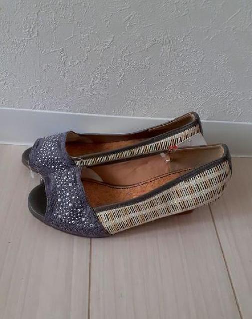 新品◆グレー サイドメッシュ ラインストーン パンプス サンダル S < 女性ファッション  新品◆グレー サイドメッシュ ラインストーン パンプス サンダル S < 女性ファッションの