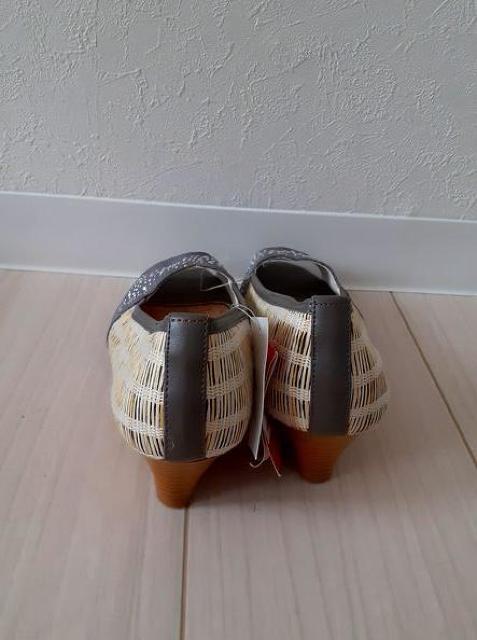 新品◆グレー サイドメッシュ ラインストーン パンプス サンダル S < 女性ファッション  新品◆グレー サイドメッシュ ラインストーン パンプス サンダル S < 女性ファッションの