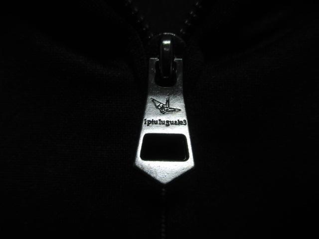 ☆1PIU1UGUALE3 RELAX ウノピュウノウグァーレトレリラックス ロゴ テープ パーカー/M < 男性ファッション ☆1PIU1UGUALE3 RELAX ウノピュウノウグァーレトレリラックス ロゴ テープ パーカー/M < 男性ファッションの