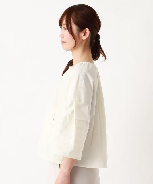 新品INTELLECTIONワールド高級 袖コンシャスショート丈ブルゾン38500円 < 女性ファッション  新品INTELLECTIONワールド高級 袖コンシャスショート丈ブルゾン38500円 < 女性ファッションの
