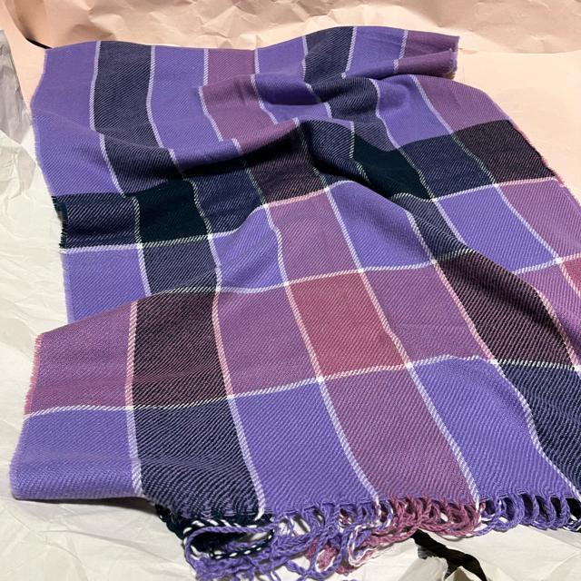 【ノーブランド扱い】 薄手 大判ストール・ショール / パープル系 チェック < 女性ファッション 【ノーブランド扱い】 薄手 大判ストール・ショール / パープル系 チェック < 女性ファッションの