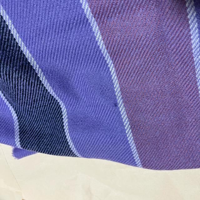 【ノーブランド扱い】 薄手 大判ストール・ショール / パープル系 チェック < 女性ファッション 【ノーブランド扱い】 薄手 大判ストール・ショール / パープル系 チェック < 女性ファッションの