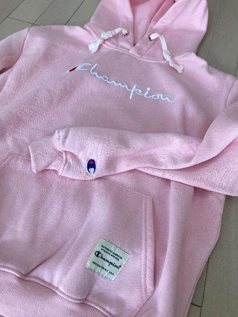 美品チャンピオンchampionピンクパーカー超オシャレスウェットパーカーピンクビッグロゴ超人気足長効果抜群早者勝ちポケット < ブランド 美品チャンピオンchampionピンクパーカー超オシャレスウェットパーカーピンクビッグロゴ超人気足長効果抜群早者勝ちポケット < ブランドの