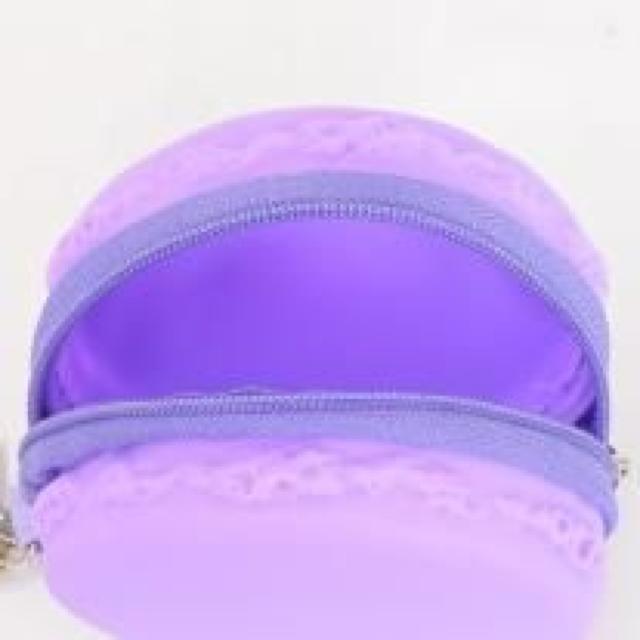 MINTNeko・ネコチャーム付マカロン型ポーチ*ラベンダー < ブランド MINTNeko・ネコチャーム付マカロン型ポーチ*ラベンダー < ブランドの