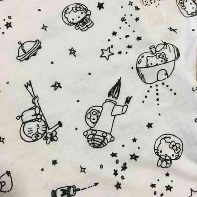 ハローキティ×ドラえもん・宇宙柄ドルマン袖カットソー白M < 女性ファッション  ハローキティ×ドラえもん・宇宙柄ドルマン袖カットソー白M < 女性ファッションの