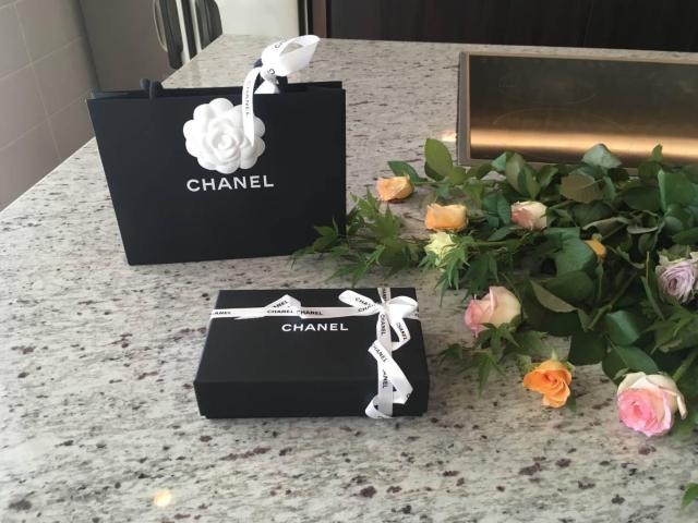 ��CHANEL�������\�t�g�P�[�X�E�󔠁E�V���b�v�܃Z�b�g���J�����A�E���{���t���i�Q�j �� �u�����h�� 