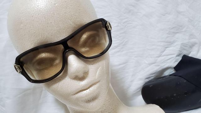 正規レア グッチ ロゴ メタルベルトバックル装飾 シールドサングラス 黒系茶 グラマラスアイウェア ラグジュアリースポーツ 付属有 < ブランド  正規レア グッチ ロゴ メタルベルトバックル装飾 シールドサングラス 黒系茶 グラマラスアイウェア ラグジュアリースポーツ 付属有 < ブランドの