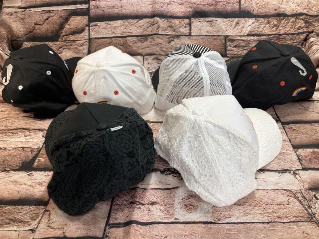 送料無料!刺繍&メッシュ 綿混 モノトーン ガールズキャップ (画像から)1個 < 女性ファッション  送料無料!刺繍&メッシュ 綿混 モノトーン ガールズキャップ (画像から)1個 < 女性ファッションの