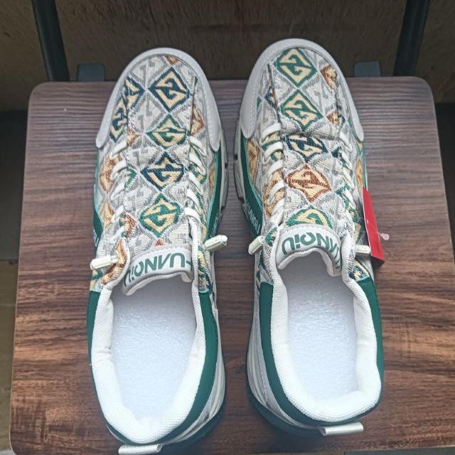 新品 27cm 27.5cm メンズ スニーカー グリーン シューズ 靴 44 < 男性ファッション  新品 27cm 27.5cm メンズ スニーカー グリーン シューズ 靴 44 < 男性ファッションの