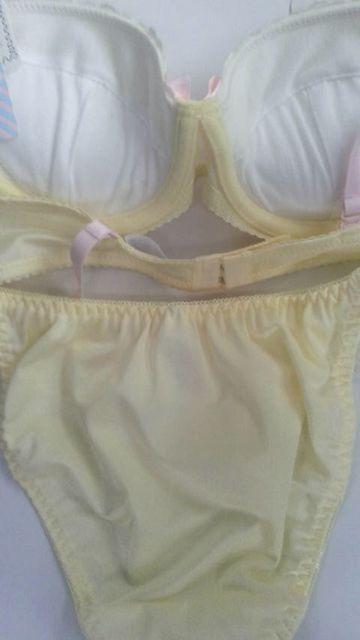 ブラジャー&ショーツセット、新品タグ付き A75 M イエローホワイト縞 パンティー < 女性ファッション  ブラジャー&ショーツセット、新品タグ付き A75 M イエローホワイト縞 パンティー < 女性ファッションの