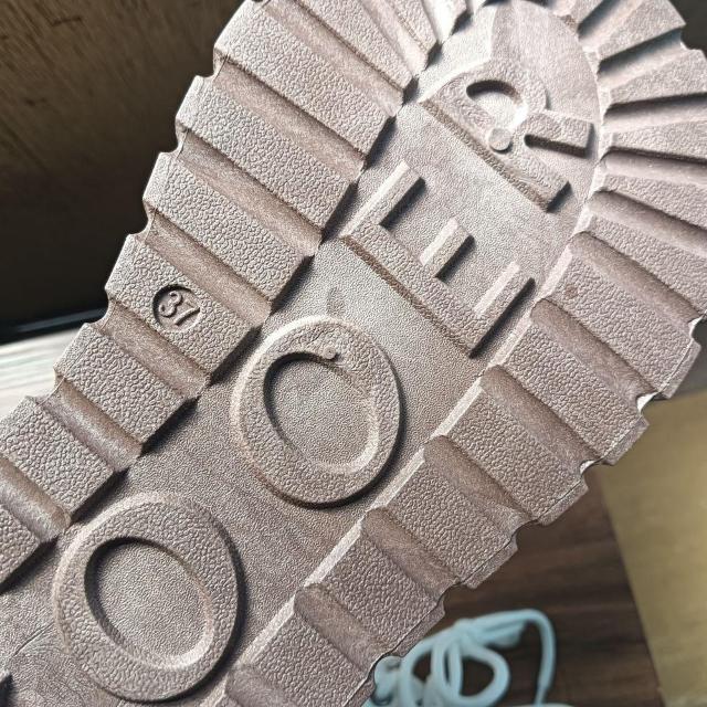 新品 23.5cm レディース スニーカー ホワイト シューズ 靴 カジュアル < 女性ファッション  新品 23.5cm レディース スニーカー ホワイト シューズ 靴 カジュアル < 女性ファッションの