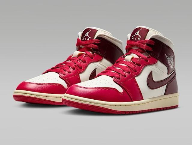 ��AIR JORDAN 1 MID��  �� �u�����h�� 