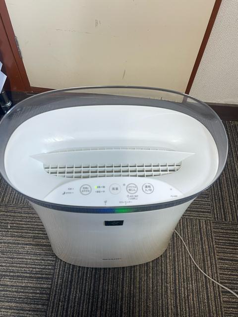 SHARP �V���[�v ��C����@ FU-J50-W 2019�N�� �z���C�g �v���Y�}�N���X�^�[ ��C����@ SHARP �V���[�v �� �Ɠd/AV�� 