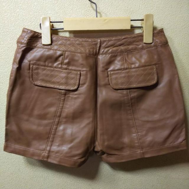 GU★未使用★合皮ステッチ飾ショートパンツM < ブランド  GU★未使用★合皮ステッチ飾ショートパンツM < ブランドの
