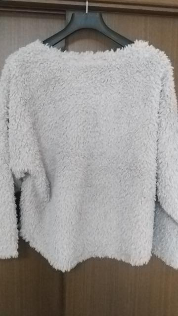 ベージュのモコモコ★トップス◆Lsize◆美品です! < 女性ファッション  ベージュのモコモコ★トップス◆Lsize◆美品です! < 女性ファッションの