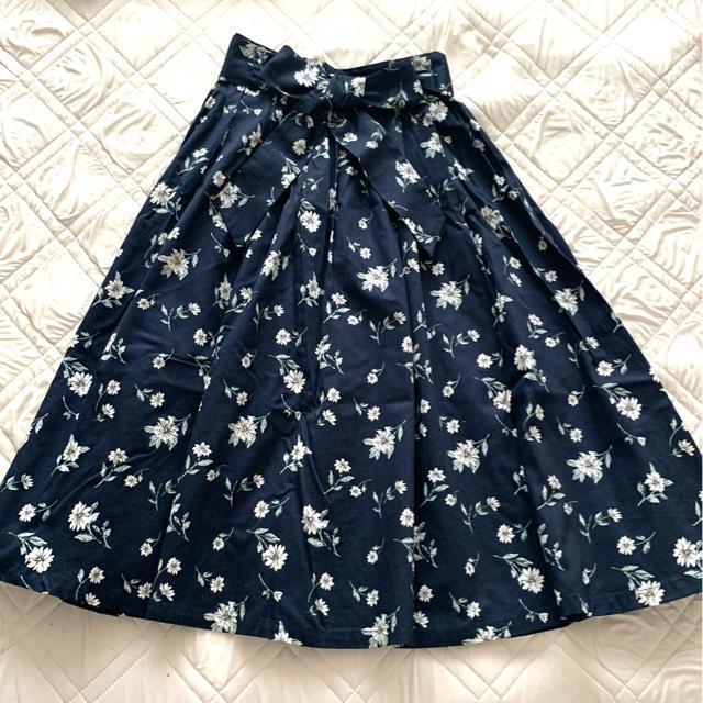 花柄Aラインスカート < 女性ファッション  花柄Aラインスカート  < 女性ファッションの
