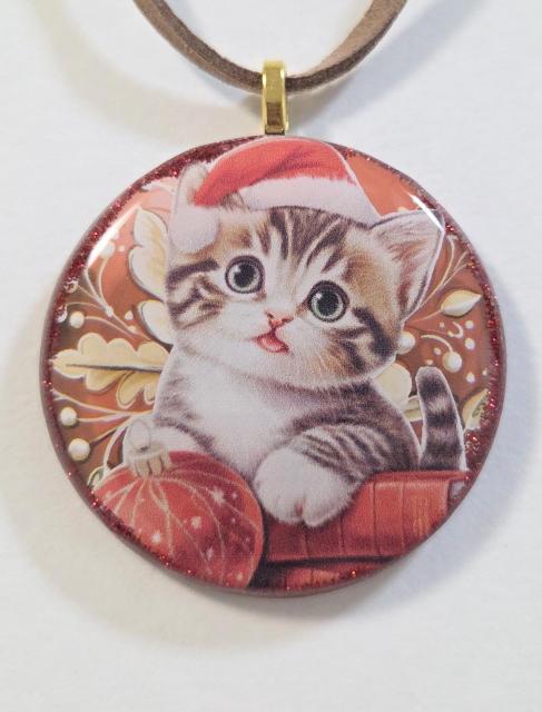 ねこサンタ・クリスマスネックレス★ かわいいネックレス ハンドメイド ねこアクセサリー ねこ 猫 猫キーホルダー < 女性ファッション ねこサンタ・クリスマスネックレス★ かわいいネックレス ハンドメイド ねこアクセサリー ねこ 猫 猫キーホルダー < 女性ファッションの