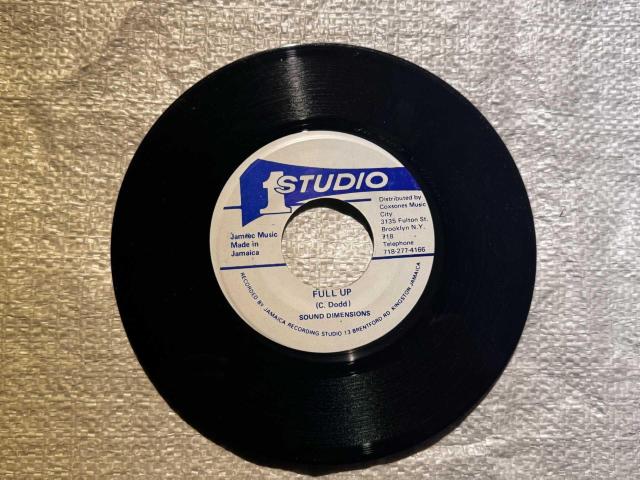 STUDIO 1 FULL UP SOUND DIMENSIONS 7�C���` ���R�[�h �W���}�C�J�� �X�J ���b�N�X�e�f�B ���Q�G �� CD/DVD/�r�f�I�� 