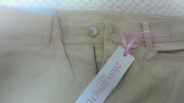 ユニクロ2wayストレッチクロップドパンツW70p ベージュ系 < 女性ファッション  ユニクロ2wayストレッチクロップドパンツW70p ベージュ系 < 女性ファッションの