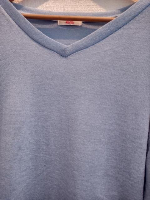 リュリュ☆ブルー Vネック 薄手 カットソー ニット チュニック丈 M < ブランド  リュリュ☆ブルー Vネック 薄手 カットソー ニット チュニック丈 M < ブランドの