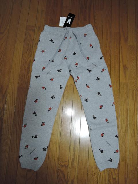 HYSTERIC GLAMOUR ヒステリックグラマー × PLAYBOY プレイボーイ FEMLIN柄 スウェットパンツ S 灰 < ブランド  HYSTERIC GLAMOUR ヒステリックグラマー × PLAYBOY プレイボーイ FEMLIN柄 スウェットパンツ S 灰 < ブランドの