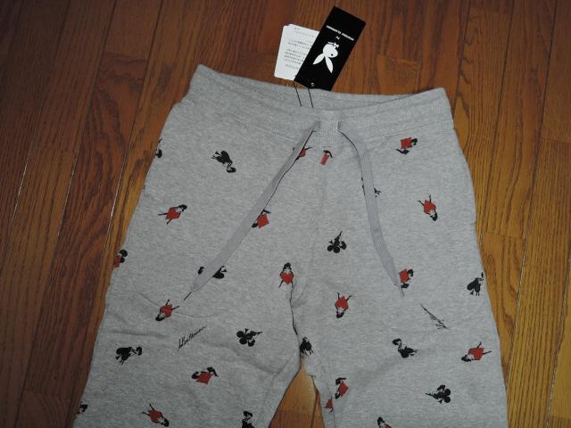 HYSTERIC GLAMOUR ヒステリックグラマー × PLAYBOY プレイボーイ FEMLIN柄 スウェットパンツ S 灰 < ブランド  HYSTERIC GLAMOUR ヒステリックグラマー × PLAYBOY プレイボーイ FEMLIN柄 スウェットパンツ S 灰 < ブランドの