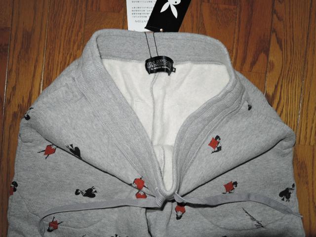 HYSTERIC GLAMOUR ヒステリックグラマー × PLAYBOY プレイボーイ FEMLIN柄 スウェットパンツ S 灰 < ブランド  HYSTERIC GLAMOUR ヒステリックグラマー × PLAYBOY プレイボーイ FEMLIN柄 スウェットパンツ S 灰 < ブランドの