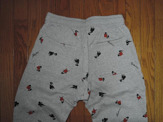 HYSTERIC GLAMOUR ヒステリックグラマー × PLAYBOY プレイボーイ FEMLIN柄 スウェットパンツ S 灰 < ブランド  HYSTERIC GLAMOUR ヒステリックグラマー × PLAYBOY プレイボーイ FEMLIN柄 スウェットパンツ S 灰 < ブランドの