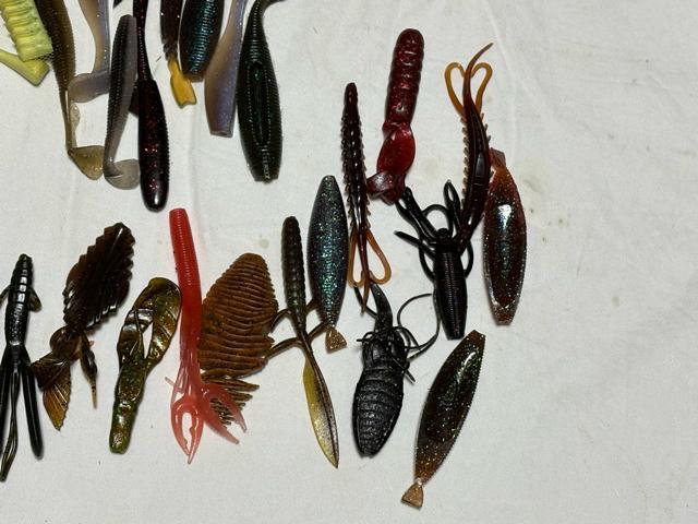 釣り用ソフトルアーとその他まとめてケース付きのセット 4134-04-1 < レジャー/スポーツ 釣り用ソフトルアーとその他まとめてケース付きのセット 4134-04-1 < レジャー/スポーツの