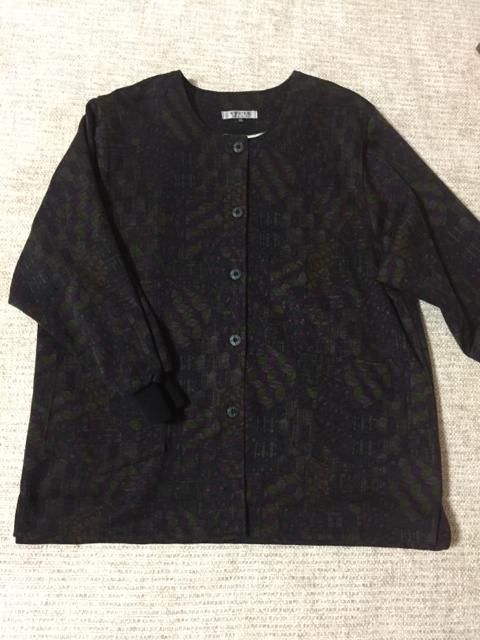 604.新品☆幾何学柄  袖リブジャケット☆サイズX L < 女性ファッション  604.新品☆幾何学柄  袖リブジャケット☆サイズX L  < 女性ファッションの