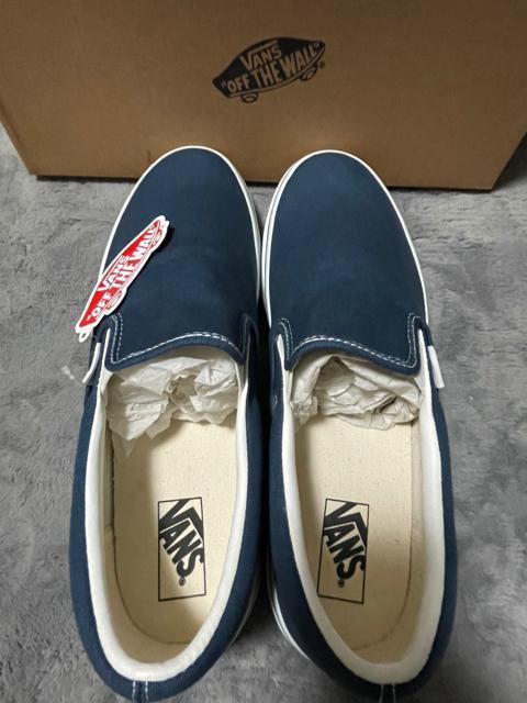 Vi@VANS V98CLA SLIP ON NAVY oY@Xb|@lCr[@29cm Y@V98pՁ@AJ[