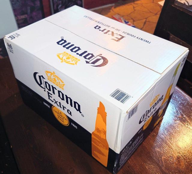 コロナビール★24本★空瓶★王冠付き★新パッケージ★素材★工作用★自家製ビール★ガラス素材★DIY★インテリア★オブジェ★送料無料 < ペット/手芸/園芸 コロナビール★24本★空瓶★王冠付き★新パッケージ★素材★工作用★自家製ビール★ガラス素材★DIY★インテリア★オブジェ★送料無料 < ペット/手芸/園芸の