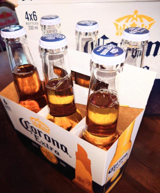 コロナビール★24本★空瓶★王冠付き★新パッケージ★素材★工作用★自家製ビール★ガラス素材★DIY★インテリア★オブジェ★送料無料 < ペット/手芸/園芸 コロナビール★24本★空瓶★王冠付き★新パッケージ★素材★工作用★自家製ビール★ガラス素材★DIY★インテリア★オブジェ★送料無料 < ペット/手芸/園芸の