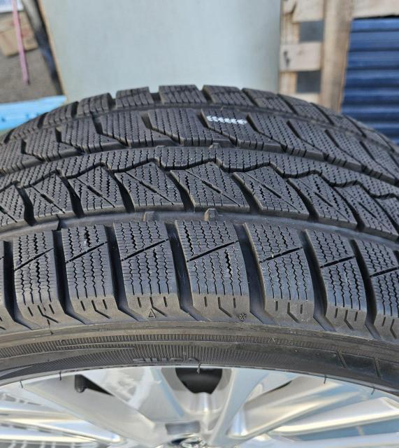 �A���t�@�[�h ���F���t�@�C�A 20�n �����z�C�[��18�C���`7.5 PCD114.3x5H+45�X�^�b�h���X�^�C���t��4�{�Z�b�g �� ������/�o�C�N