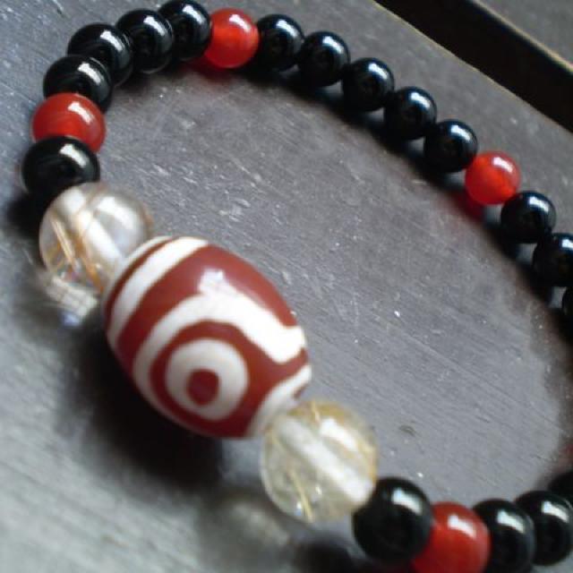 *二眼天珠*オニキスxカーネリアンxルチルクォーツブレスレット < 女性アクセサリー/時計 *二眼天珠*オニキスxカーネリアンxルチルクォーツブレスレット < 女性アクセサリー/時計の