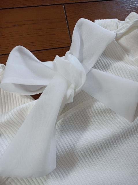 INGNI★定価3200円★新品タグ付きバックリボン付きトップス★可愛いステキ★イング★ < 女性ファッション  INGNI★定価3200円★新品タグ付きバックリボン付きトップス★可愛いステキ★イング★ < 女性ファッションの