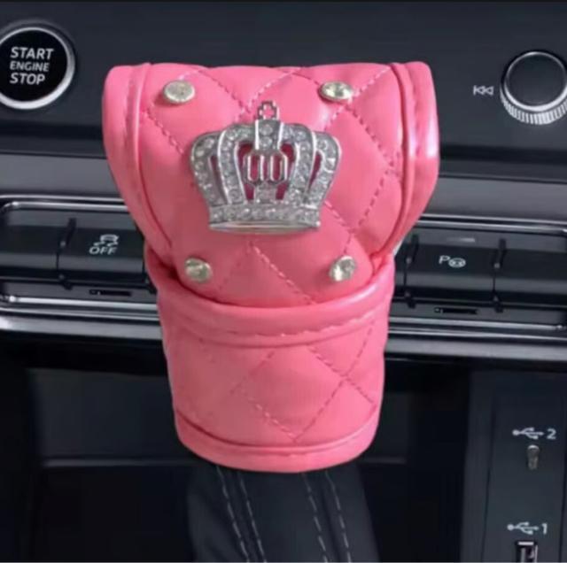 希少・送料無料 ピンク シフトノブカバー スタッズ付き PUレザー 高級感 ドレスアップ DAD ギャルソン風 汎用タイプ < 自動車/バイク 希少・送料無料 ピンク シフトノブカバー スタッズ付き PUレザー 高級感 ドレスアップ DAD ギャルソン風 汎用タイプ < 自動車/バイク