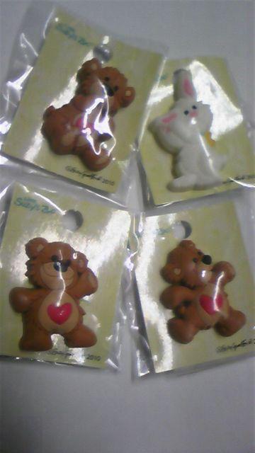 ケアベア ボタンチャーム 4種類 新品 < アニメ/コミック/キャラクター  ケアベア ボタンチャーム 4種類 新品  < アニメ/コミック/キャラクターの