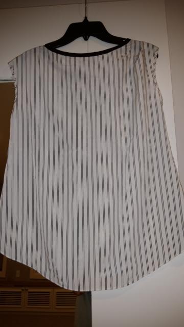 白黒ストライプ ブラウス トップス ノースリーブ Mサイズ < 女性ファッション  白黒ストライプ ブラウス トップス ノースリーブ Mサイズ  < 女性ファッションの