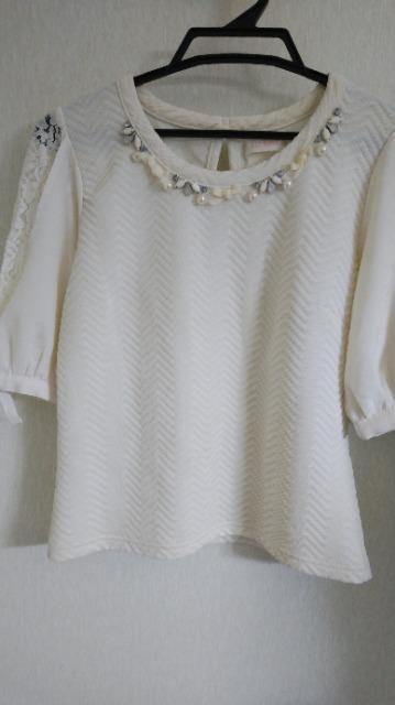 肩花柄レース/パール/ベロアリボン切替ニット半袖PO◆良品即決 < ブランド 肩花柄レース/パール/ベロアリボン切替ニット半袖PO◆良品即決 < ブランドの