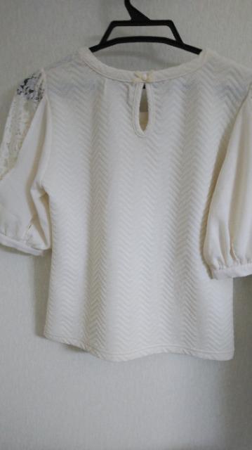 肩花柄レース/パール/ベロアリボン切替ニット半袖PO◆良品即決 < ブランド 肩花柄レース/パール/ベロアリボン切替ニット半袖PO◆良品即決 < ブランドの