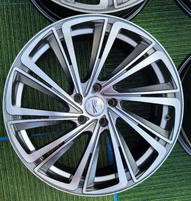 BADX NT[jeyXg ^[rRE 20C`8J 5-114.3 +45zC[̂4{ZcgGXeB} J n  /oCN