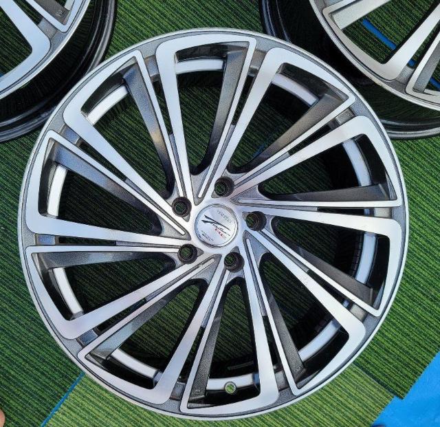 BADX NT[jeyXg ^[rRE 20C`8J 5-114.3 +45zC[̂4{ZcgGXeB} J n  /oCN