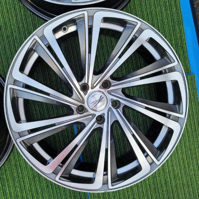 BADX NT[jeyXg ^[rRE 20C`8J 5-114.3 +45zC[̂4{ZcgGXeB} J n  /oCN