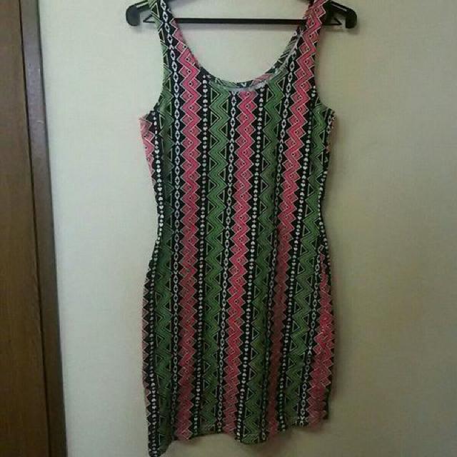 H&M★新品★幾何学柄ストレッチミニワンピ < ブランド  H&M★新品★幾何学柄ストレッチミニワンピ < ブランドの