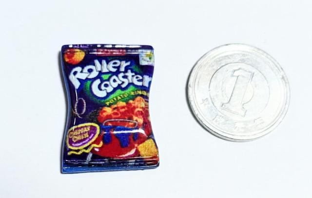 ミニチュア★お菓子★ローラーコースター★ポテトチップス★デザイン違いたくさんあります★リカちゃんやシルバニアに★ドールハウス★ < おもちゃ  ミニチュア★お菓子★ローラーコースター★ポテトチップス★デザイン違いたくさんあります★リカちゃんやシルバニアに★ドールハウス★  < おもちゃの