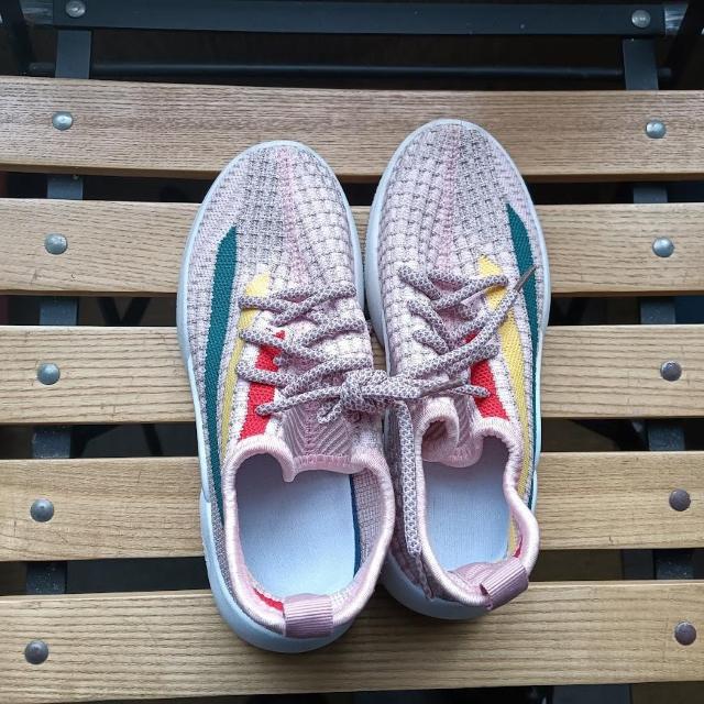 新品 21cm スニーカー ピンク 子供靴 キッズ 靴 シューズ ローカット < キッズ/ベビー  新品 21cm スニーカー ピンク 子供靴 キッズ 靴 シューズ ローカット < キッズ/ベビーの