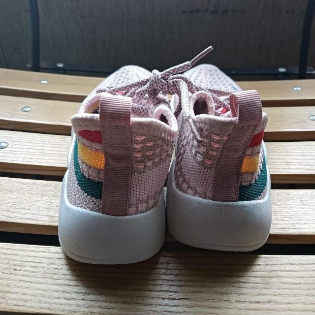 新品 21cm スニーカー ピンク 子供靴 キッズ 靴 シューズ ローカット < キッズ/ベビー  新品 21cm スニーカー ピンク 子供靴 キッズ 靴 シューズ ローカット < キッズ/ベビーの