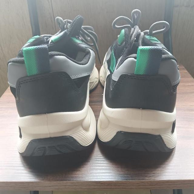 新品 27.5cm 27cm メンズ スニーカー ブラック 靴 44 カジュアル < 男性ファッション  新品 27.5cm 27cm メンズ スニーカー ブラック 靴 44 カジュアル < 男性ファッションの